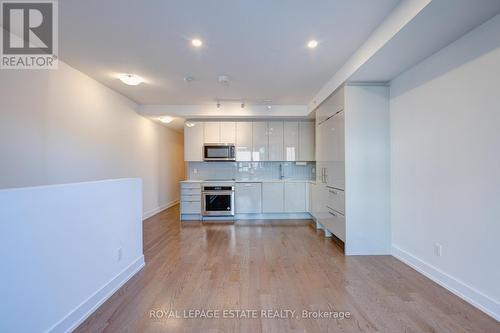 Th7 - 175 Pears Avenue, Toronto, ON - Indoor Photo Showing Kitchen