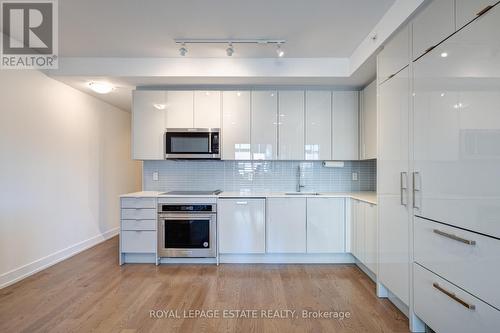 Th7 - 175 Pears Avenue, Toronto, ON - Indoor Photo Showing Kitchen