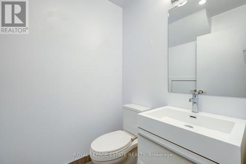 Th7 - 175 Pears Avenue, Toronto, ON - Indoor Photo Showing Bathroom