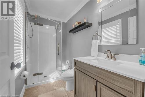 42 Ross Street, Caledonia, ON - Indoor Photo Showing Bathroom