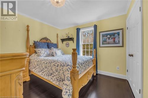 42 Ross Street, Caledonia, ON - Indoor Photo Showing Bedroom