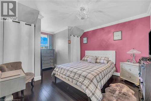 42 Ross Street, Caledonia, ON - Indoor Photo Showing Bedroom