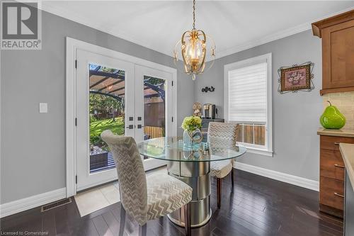 42 Ross Street, Caledonia, ON - Indoor Photo Showing Dining Room