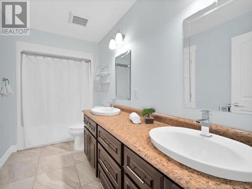 120 Carrington, Riverview, NB - Indoor Photo Showing Bathroom