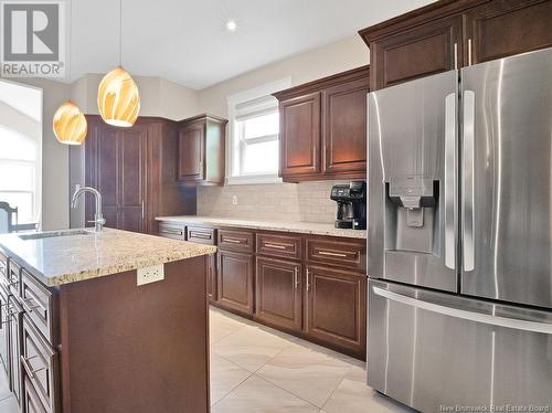 120 Carrington, Riverview, NB - Indoor Photo Showing Kitchen With Upgraded Kitchen