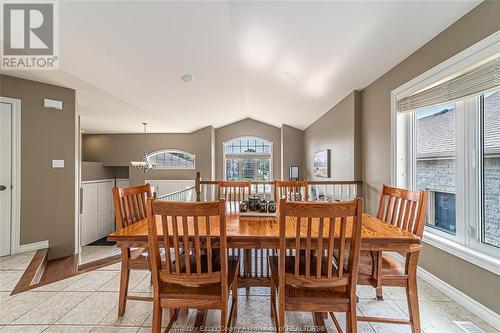 31 Tanser Court, Chatham, ON - Indoor Photo Showing Dining Room