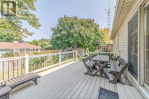 31 Tanser Court, Chatham, ON - Outdoor With Deck Patio Veranda With Exterior