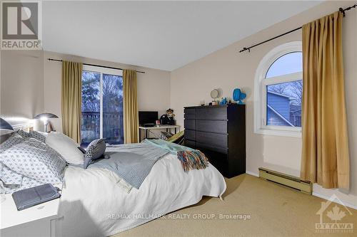 812 Tanguay Court, Ottawa, ON - Indoor Photo Showing Bedroom