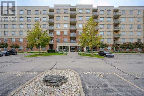 101 - 5070 Fairview Street, Burlington, ON - Outdoor With Facade