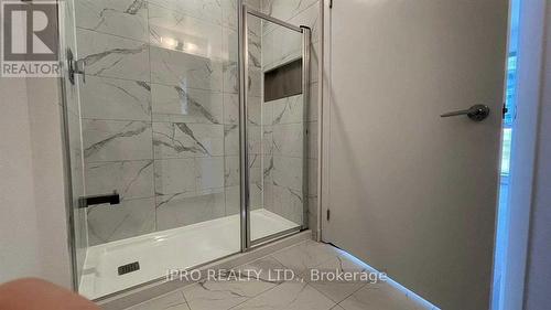 1603 - 4065 Confederation Parkway, Mississauga, ON - Indoor Photo Showing Bathroom