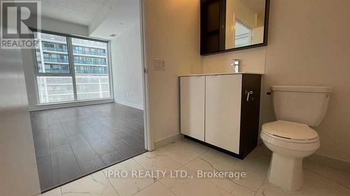 1603 - 4065 Confederation Parkway, Mississauga, ON - Indoor Photo Showing Bathroom