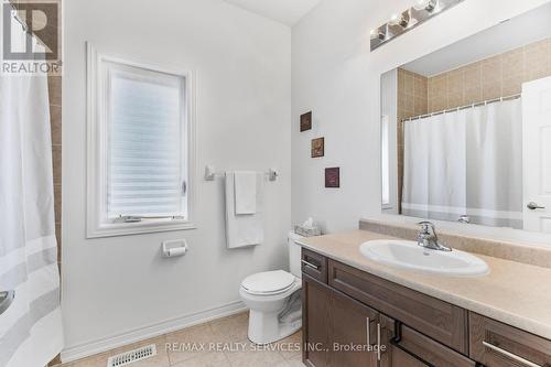 62 Vezna Crescent, Brampton, ON - Indoor Photo Showing Bathroom