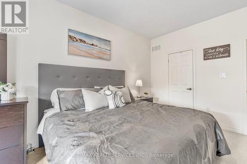 62 Vezna Crescent, Brampton, ON - Indoor Photo Showing Bedroom