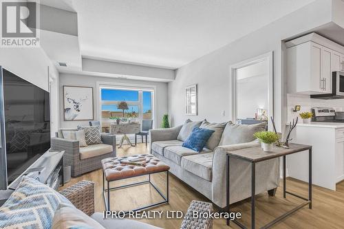 307 - 120 Summersides Boulevard, Pelham, ON - Indoor Photo Showing Living Room