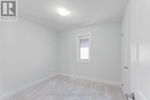 17 Corley Street, Kawartha Lakes, ON - Indoor Photo Showing Other Room