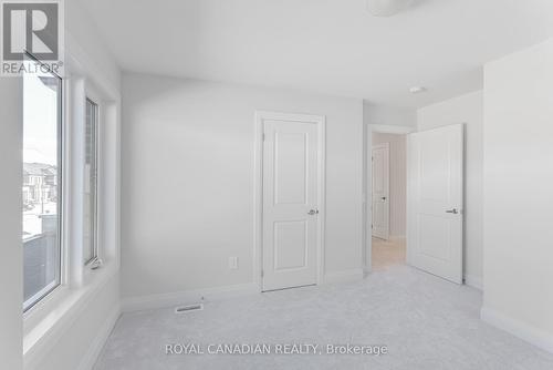 17 Corley Street, Kawartha Lakes, ON - Indoor Photo Showing Other Room