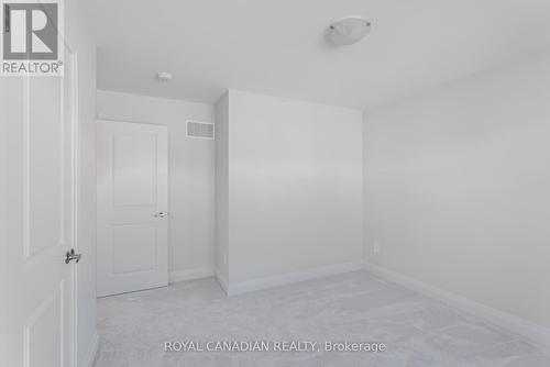 17 Corley Street, Kawartha Lakes, ON - Indoor Photo Showing Other Room