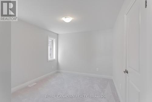 17 Corley Street, Kawartha Lakes, ON - Indoor Photo Showing Other Room