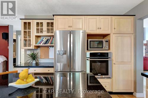 36 Longhurst Crescent, Cambridge, ON - Indoor Photo Showing Kitchen