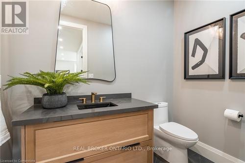 262 Robina Road, Hamilton, ON - Indoor Photo Showing Bathroom