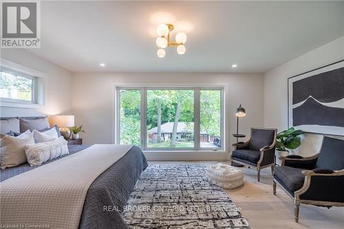 262 Robina Road, Hamilton, ON - Indoor Photo Showing Bedroom