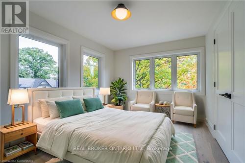 262 Robina Road, Hamilton, ON - Indoor Photo Showing Bedroom