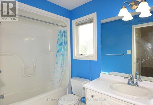 1673 Portrush Way, London, ON - Indoor Photo Showing Bathroom