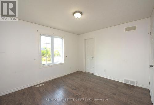 1673 Portrush Way, London, ON - Indoor Photo Showing Other Room