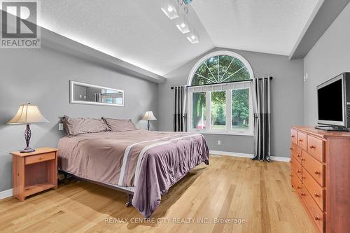 26 Farmhouse Road, London, ON - Indoor Photo Showing Bedroom