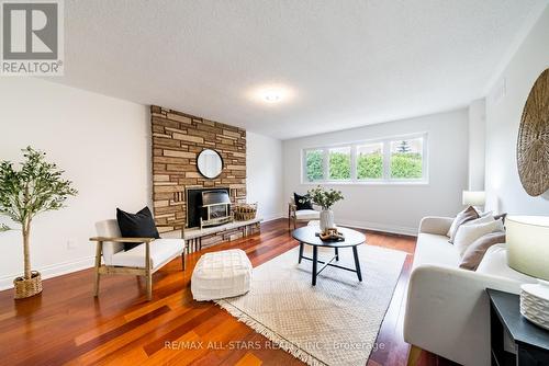 5 Edinborough Avenue, Scugog (Port Perry), ON - Indoor Photo Showing Living Room With Fireplace