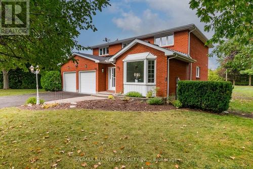 5 Edinborough Avenue, Scugog (Port Perry), ON - Outdoor