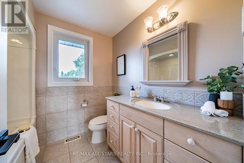 5 Edinborough Avenue, Scugog (Port Perry), ON - Indoor Photo Showing Bathroom