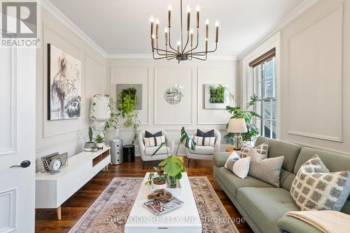 730 Anderson Street, Whitby (Pringle Creek), ON - Indoor Photo Showing Living Room