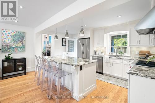 730 Anderson Street, Whitby (Pringle Creek), ON - Indoor Photo Showing Kitchen With Upgraded Kitchen