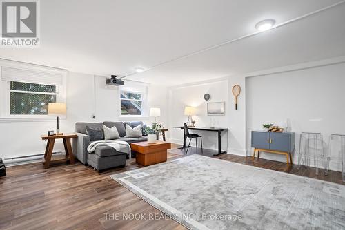 730 Anderson Street, Whitby (Pringle Creek), ON - Indoor Photo Showing Living Room