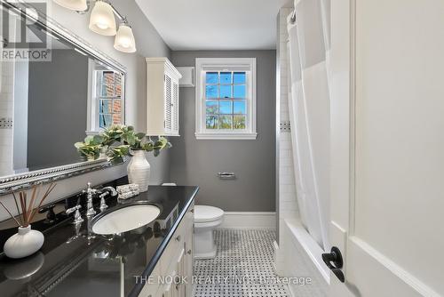 730 Anderson Street, Whitby (Pringle Creek), ON - Indoor Photo Showing Bathroom