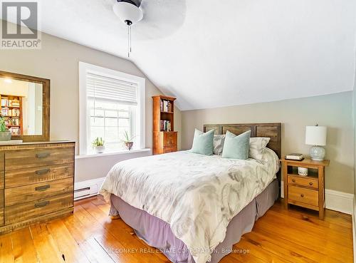 2425 Providence Line, Otonabee-South Monaghan, ON - Indoor Photo Showing Bedroom