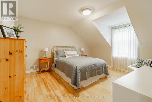 2425 Providence Line, Otonabee-South Monaghan, ON - Indoor Photo Showing Bedroom