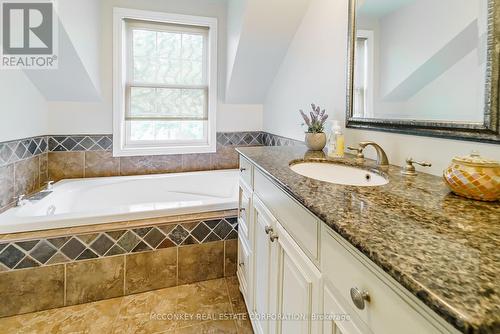 2425 Providence Line, Otonabee-South Monaghan, ON - Indoor Photo Showing Bathroom