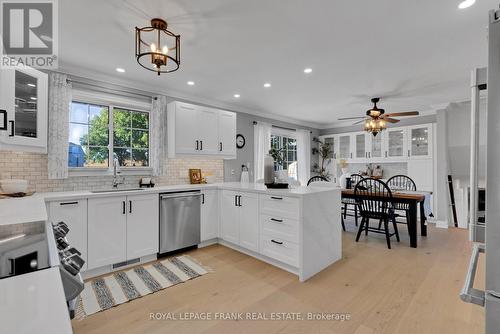 33 O'Reilly Lane, Kawartha Lakes (Little Britain), ON - Indoor Photo Showing Kitchen With Upgraded Kitchen