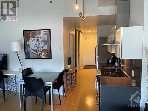 360 Mcleod Street Unit#708, Ottawa, ON - Indoor Photo Showing Dining Room