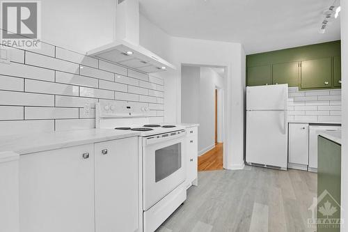 17 Westwood Drive, Ottawa, ON - Indoor Photo Showing Kitchen