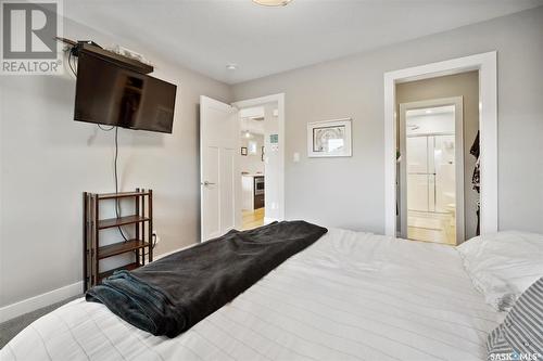 450 Bentley Court, Saskatoon, SK - Indoor Photo Showing Bedroom