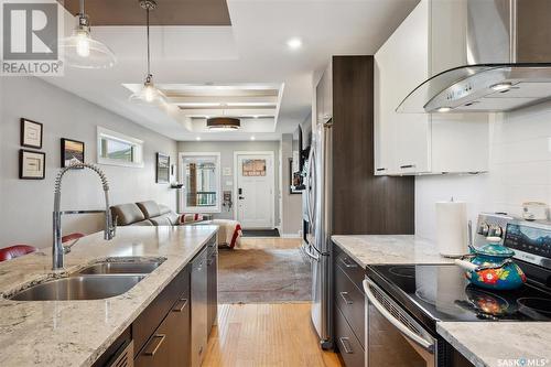 450 Bentley Court, Saskatoon, SK - Indoor Photo Showing Kitchen With Double Sink With Upgraded Kitchen