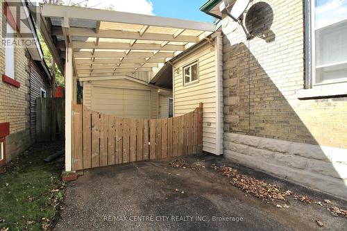 18 Woodworth Avenue, St. Thomas, ON - Outdoor With Exterior