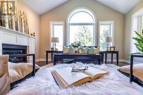 3061 Trulls Road, Clarington (Courtice), ON - Indoor Photo Showing Living Room With Fireplace