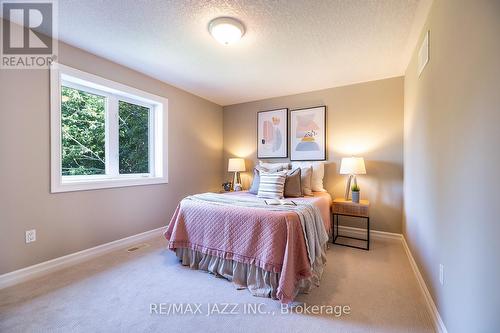 3061 Trulls Road, Clarington (Courtice), ON - Indoor Photo Showing Bedroom