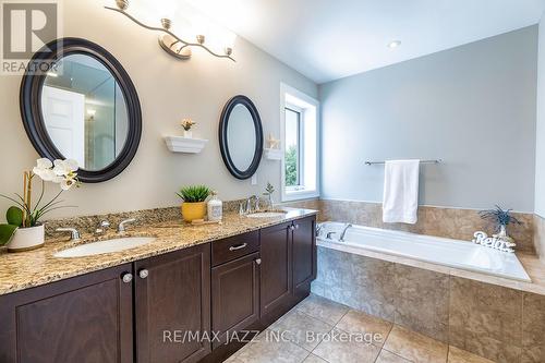 3061 Trulls Road, Clarington (Courtice), ON - Indoor Photo Showing Bathroom