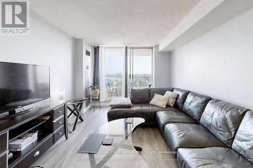 1612 - 400 Mclevin Avenue, Toronto (Malvern), ON - Indoor Photo Showing Living Room