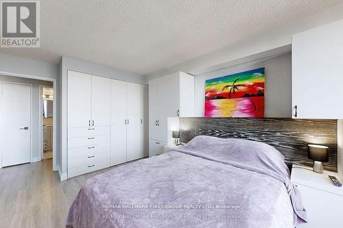 1612 - 400 Mclevin Avenue, Toronto (Malvern), ON - Indoor Photo Showing Bedroom